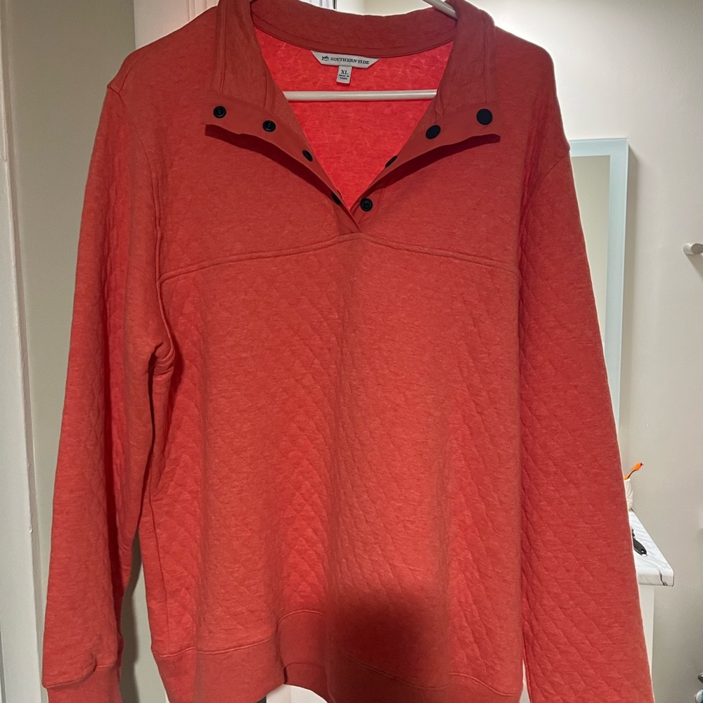 Brand New with tags. Southern tide pullover women XL.